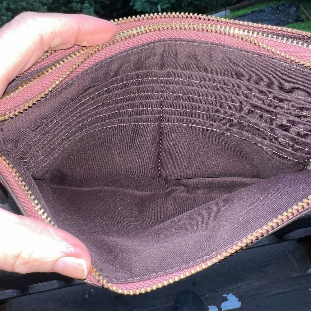 COACH Double Zip Wristlet Wallet Pink Pebbled Leather w Gold Hardware AUTHENTIC - Picture 6 of 8
